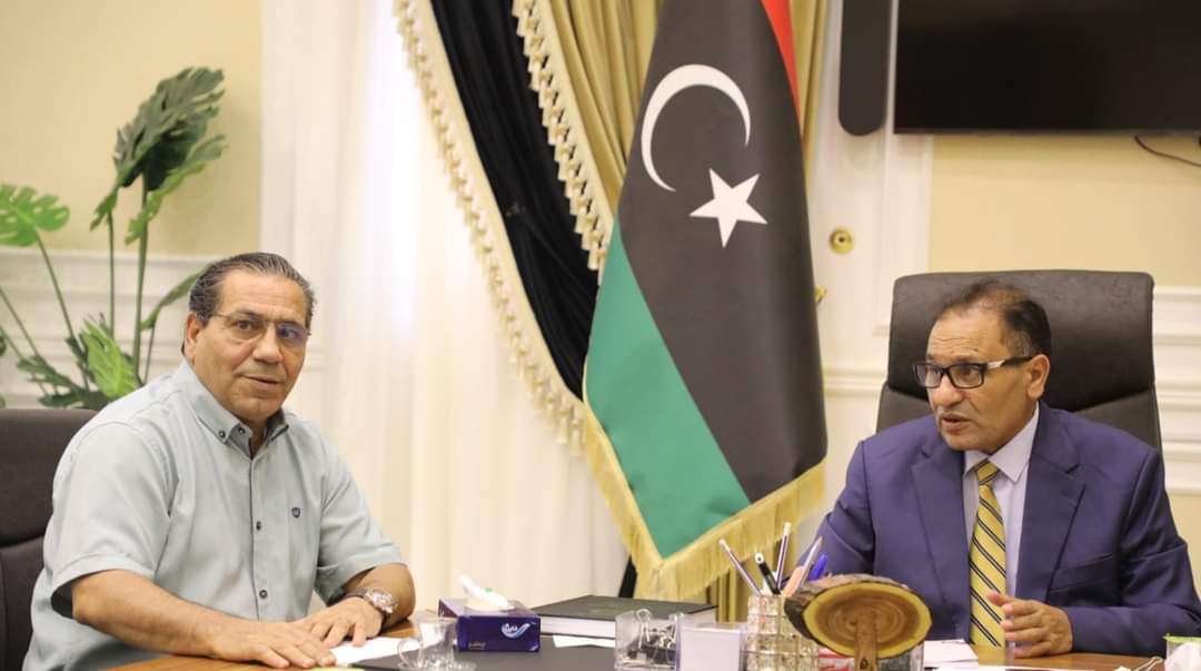 معالي الوزير يلتقي رئيس جامعة المرقب 22/اغسطس/2023