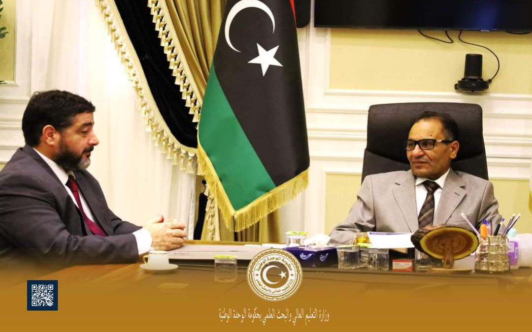 التقى معالي الوزير بمكتبه بديوان الوزارة بالعاصمة طرابلس بالسيد رئيس جامعة مصراتة