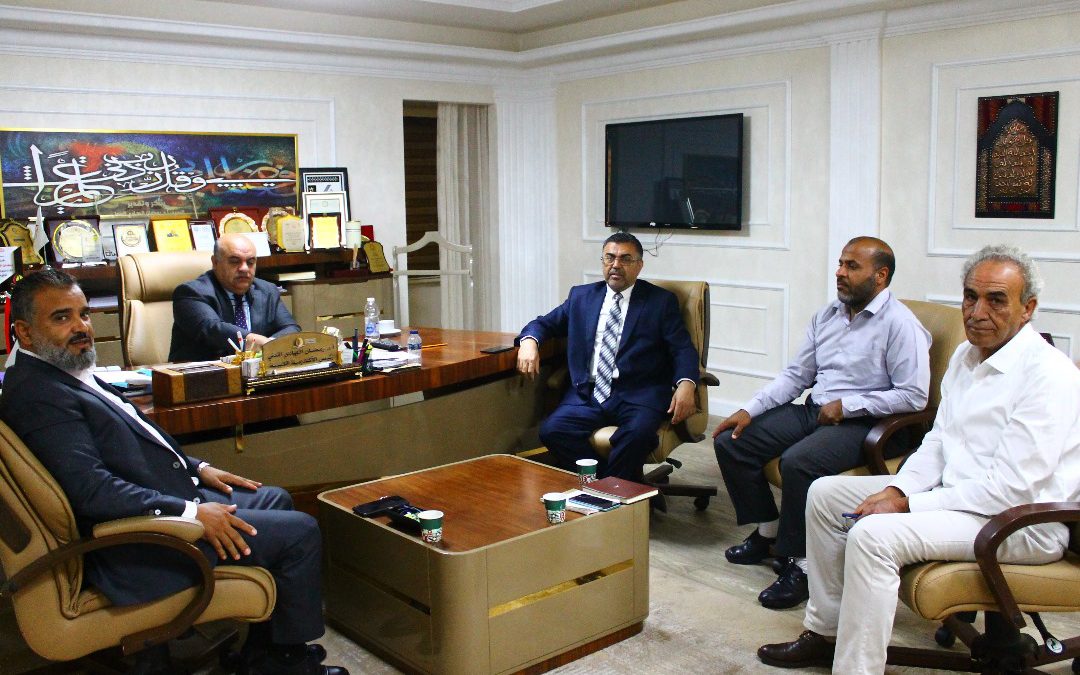 مدير إدارة الدراسات العليا بالوزارة رفقة عدد من مدراء المكاتب بالإدارة يزور الأكاديمية الليبية للدراسات العليا