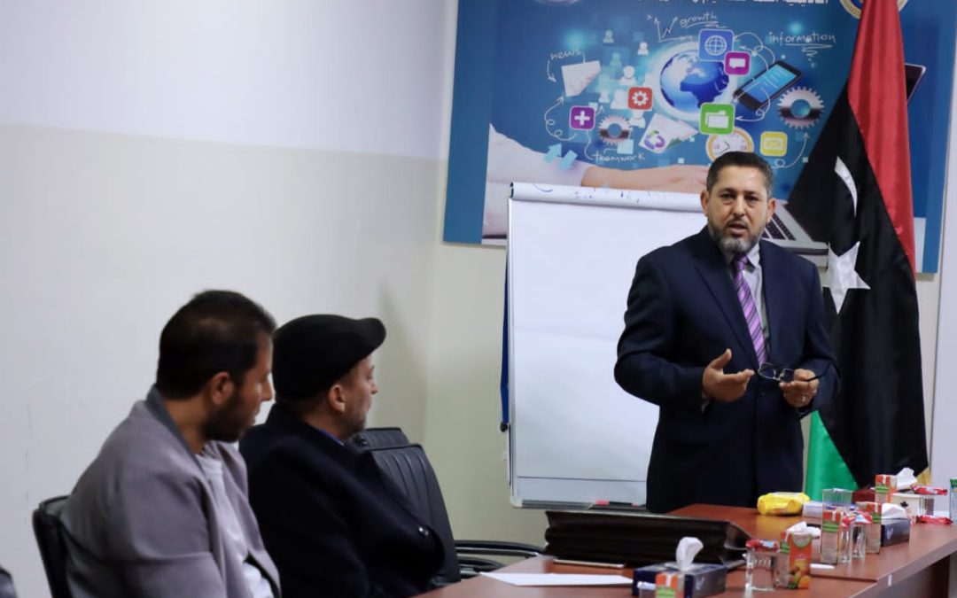 مركز البحوث والاستشارات والتدريب بجامعة صبراتة ينظم ورشة عمل بعنوان ( نحو وضع خطة إستراتيجية لتطوير أسس برامج التقييم والتقويم بكليات جامعة صبراتة )