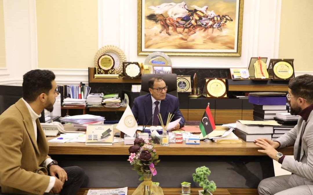 التقى معالي الوزير بمكتبه بديوان الوزارة بالعاصمة طرابلس صباح اليوم بالسيد رئيس الاتحاد العام لطلبة ليبيا، والسيد رئيس اتحاد طلبة جامعة طرابلس