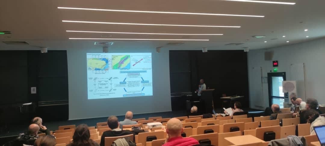 جامعة بنغازي المشاركة الوحيدة عربيًا وأفريقيًا في المؤتمر الدولي لرواسب اليورانيوم بفرنسا