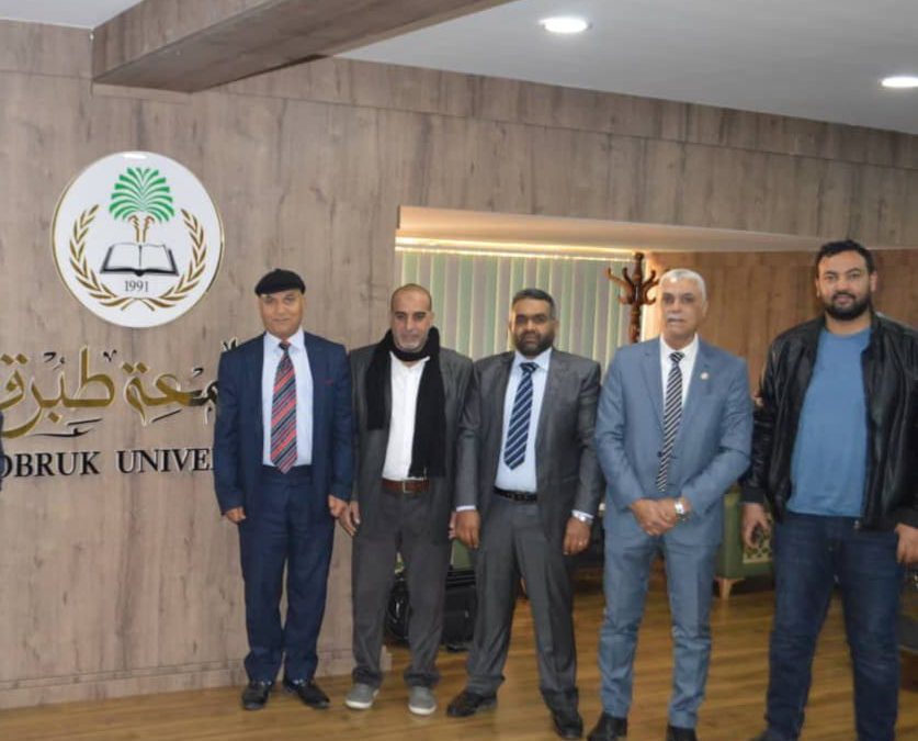 باشرت صبيحة هذا اليوم الثلاثاء الموافق 6\2\2024م لجنة حصر ممتلكات وزارة التعليم العالي والبحث العلمي برئاسة السيد الدكتور إبراهيم انويجي والأعضاء المرافقين له بزيارة ميدانية لجامعة طبرق