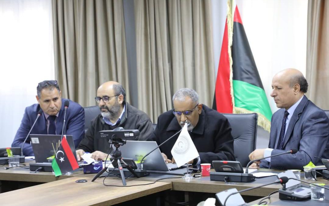 البرنامج الوطني لتعزيز التنافسية الدولية للجامعات يجتمع عبر الاتصال الإلكتروني(الزوم) مع اللجنة التوجيهية للتصنيف العربي التابع لجامعة الدول العربية