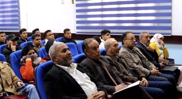 نظمت كلية الهندسة والتكنولوجيا بجامعة الجفارة صباح اليوم الثلاثاء 2024/2/20م بمسرح الجامعة محاضرة علمية بعنوان (الهندسة ودورها في تحقيق التنمية المستدامة)