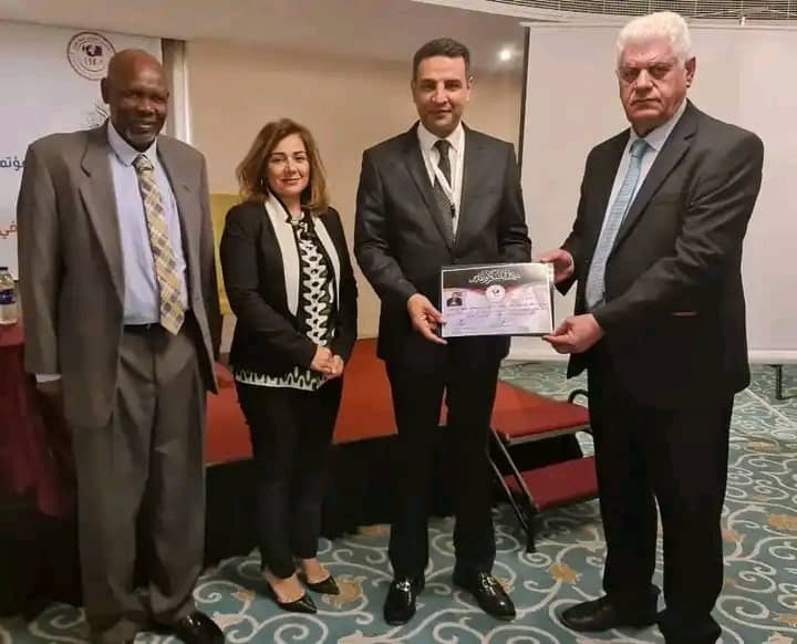 #جامهة بنغازي /عُقِد اليوم المؤتمر الدولي الثالث للاتحاد الدولي للمؤرخين بدولة الإمارات بضيافة إمارة الشارقة بحضور الدكتور علام الفلاح رئيس قسم التاريخ جامعة بنغازي