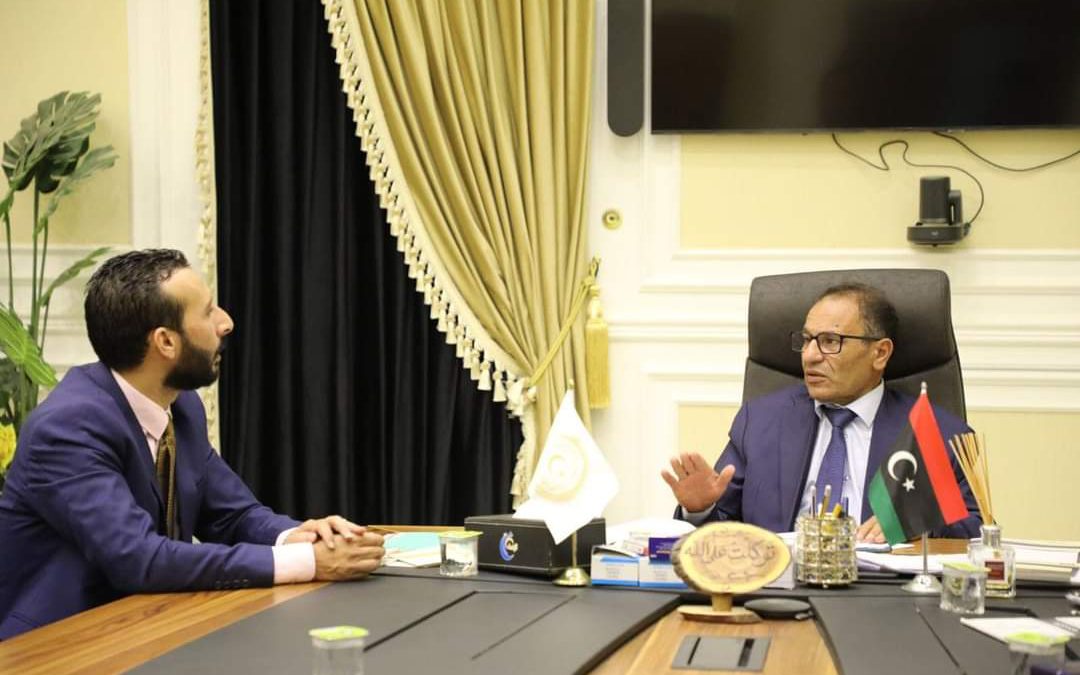 التقى معالي الوزير الدكتور “عمران القيب” صباح اليوم بمكتبه في ديوان الوزارة بالعاصمة طرابلس السيد رئيس جامعة بني وليد الدكتور “صلاح الدين الساعدي”