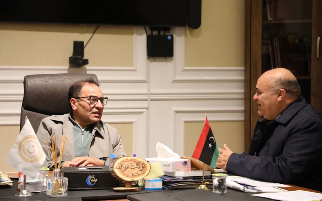 التقى معالي الوزير الدكتور عمران القيب بمكتبه بديوان الوزارة صباح اليوم الأحد الموافق 2024/12/22م مع رئيس الأكاديمية الليبية الدكتور “رمضان المدني