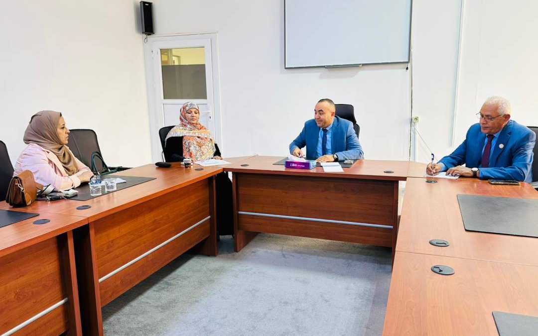 عُقِدَ اليوم، الثلاثاء الموافق 15 أبريل 2025، اجتماع بين إدارة تعليم واندماج الفئات الخاصة بوزارة التعليم العالي والبحث العلمي، وإدارات التعليم واندماج الفئات الخاصة في وزارة التقني والفني، وادارة تعليم واندماج الفئات الخاصة بوزارة التربية والتعليم، وذلك بديوان وزارة التعليم التقني والفني في تمام الساعة العاشرة صباحًا.