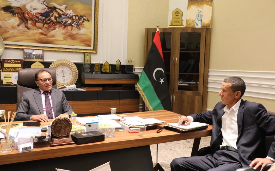 التقى معالي وزير التَّعليم العالي والبحث العلمي، الدُّكتور عمران القيب، صباح اليوم الاثنين، 29 سبتمبر، بمكتبه بديوان الوزارة في العاصمة طرابلس، السيد رئيس الجامعة الأسمرية الإسلامية.   