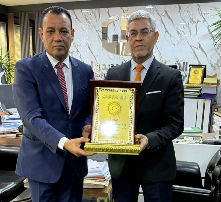 في إطار تعزيز التعاون بين المؤسسات العامة، قام صباح اليوم السيد مدير إدارة التوعية والإرشاد الطلابي بالوزارة