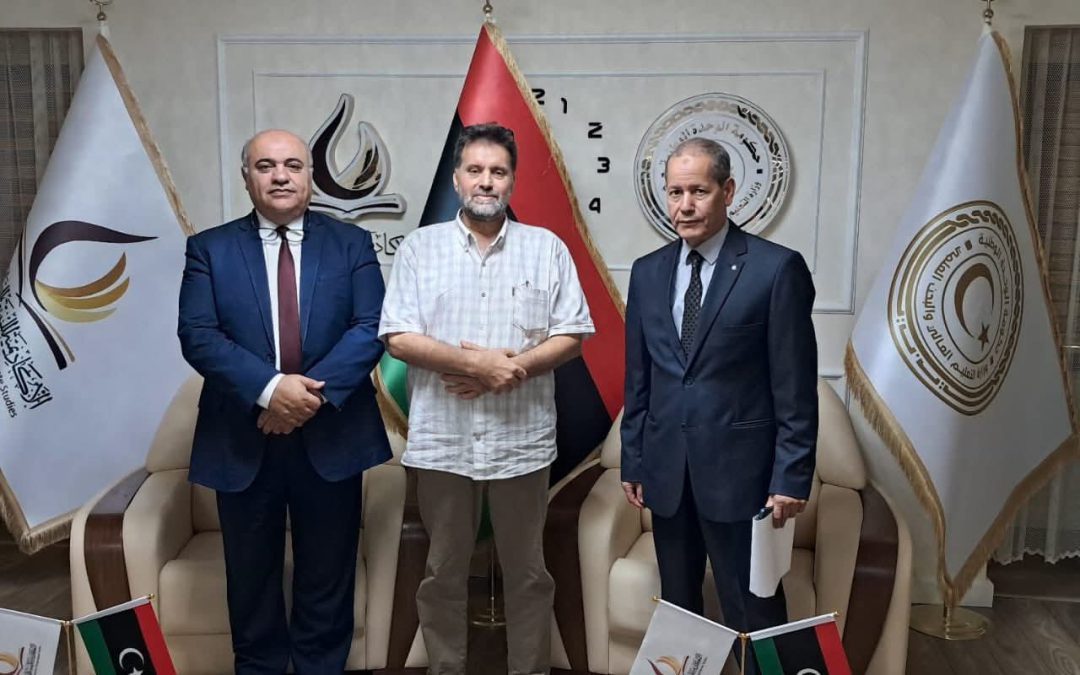 كلية الموارد البحرية بالجامعة الأسمرية الإسلامية لدعم خريجيها وكافة التخصصات البحرية، وتمكينهم من استكمال دراساتهم العليا داخل الوطن