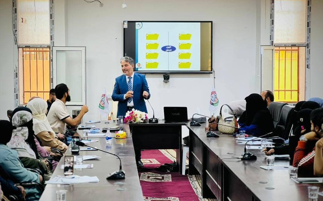 مركز الريادة والابتكار بجامعة الزيتونة ينظم ورشة تدريبية حول مهارات التواصل الفعّال