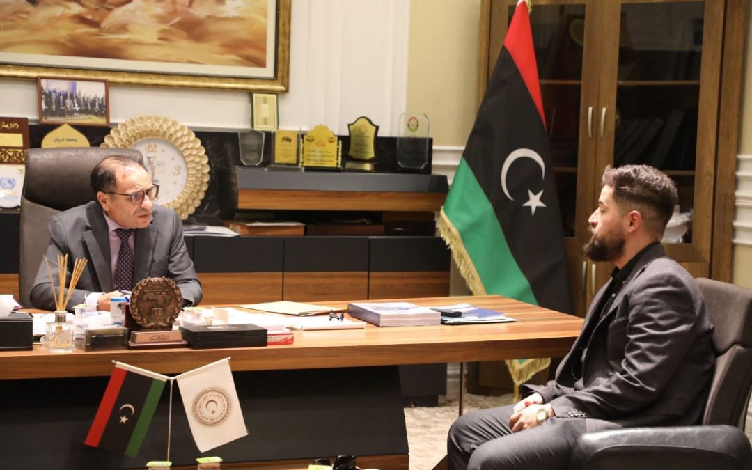معالي الوزير الدكتور عمران القيب يلتقي بمكتبه بديوان الوزارة، السيد رئيس الاتحاد العام لطلبة ليبيا