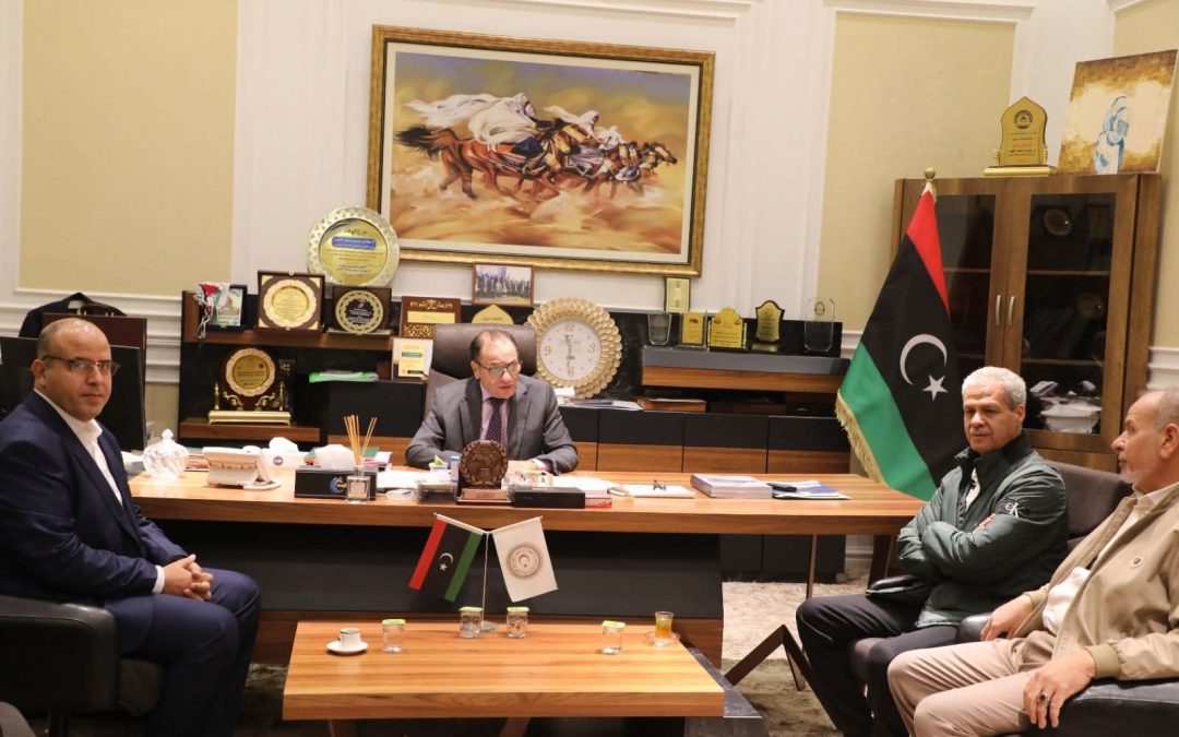 معالي وزير التعليم العالي والبحث العلمي يلتقي مدير إدارة التعليم العالي الخاص   