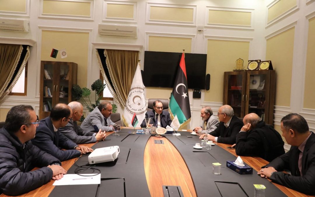 التقى معالي وزير التعليم العالي والبحث العلمي، اليوم، أعضاء مجلس التخصصات الطبية