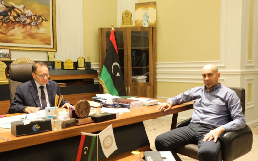 معالي الوزير يلتقي نقيب موظفي التعليم العالي والبحث العلمي