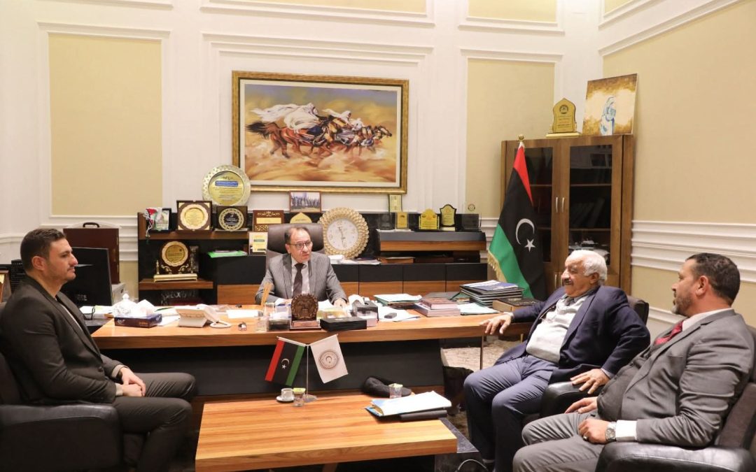 لقاء معالي الوزير الدكتور “عمران القيب”  بالسيد رئيس جامعة غريان