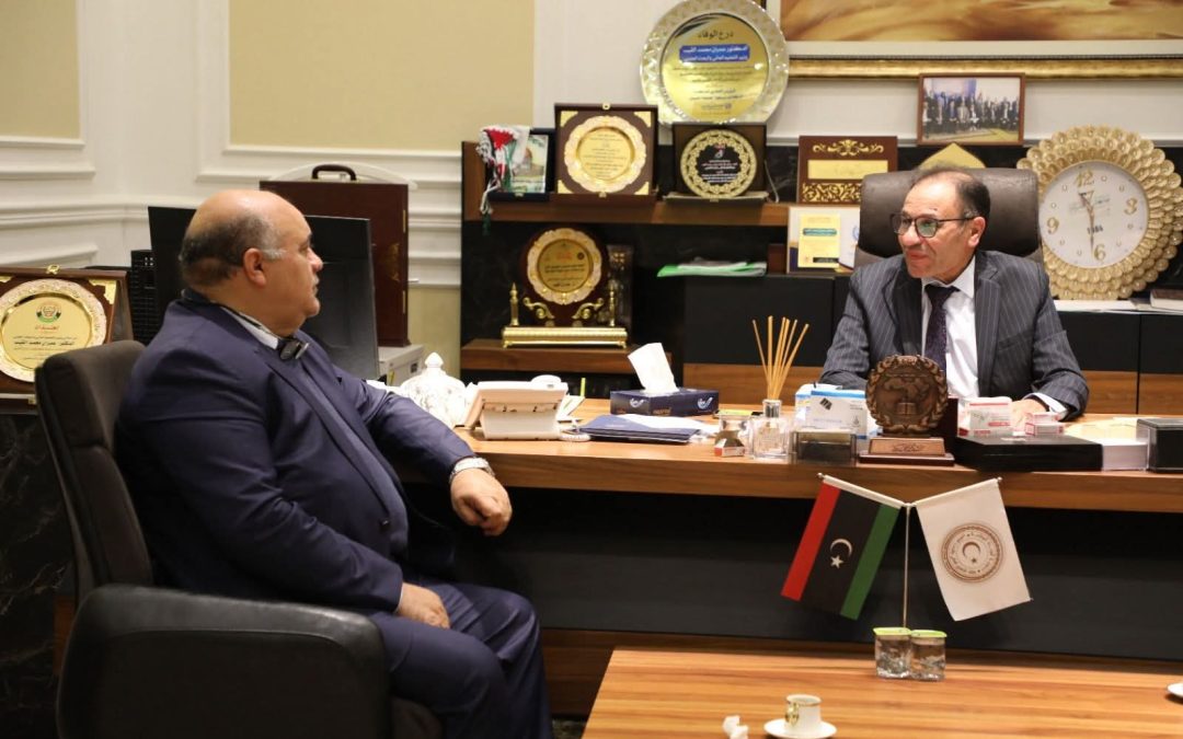اجتماع معالي وزير التعليم العالي والبحث العلمي الدكتور عمران القيب بالسيد رئيس الأكاديمية الليبية