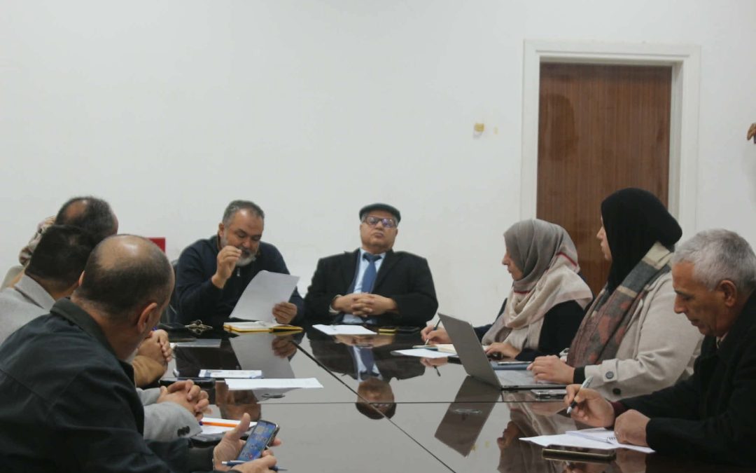 كلية العلوم بجامعة طرابلس تستضيف اجتماعًا هامًا للجنة الوطنية للاقتصاد الأزرق 