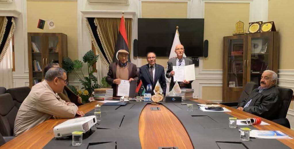 إطلاق مشروع الأرشفة الإلكترونية للوثائق التاريخية