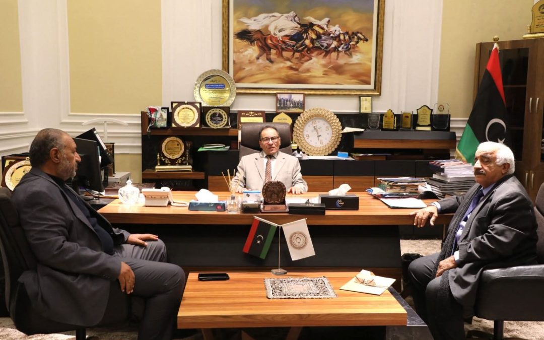 لقاء معالي الوزير الدكتور “عمران القيب” بالسيد رئيس جامعة غريان