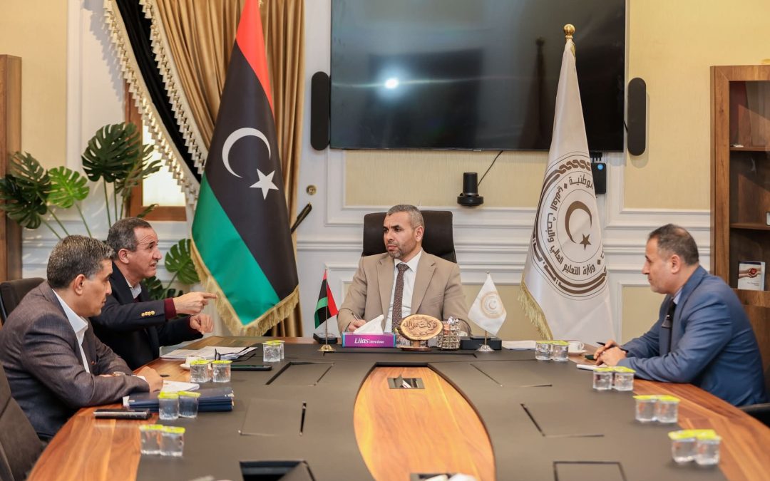 وزير التعليم العالي يبحث مع مجلس التخصصات الطبية تطوير منظومة التعليم الطبي   