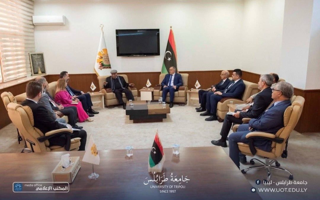 اختتام الندوة العلمية حول دور المؤسسات الأكاديمية في تطوير العلاقات الليبية – التركية