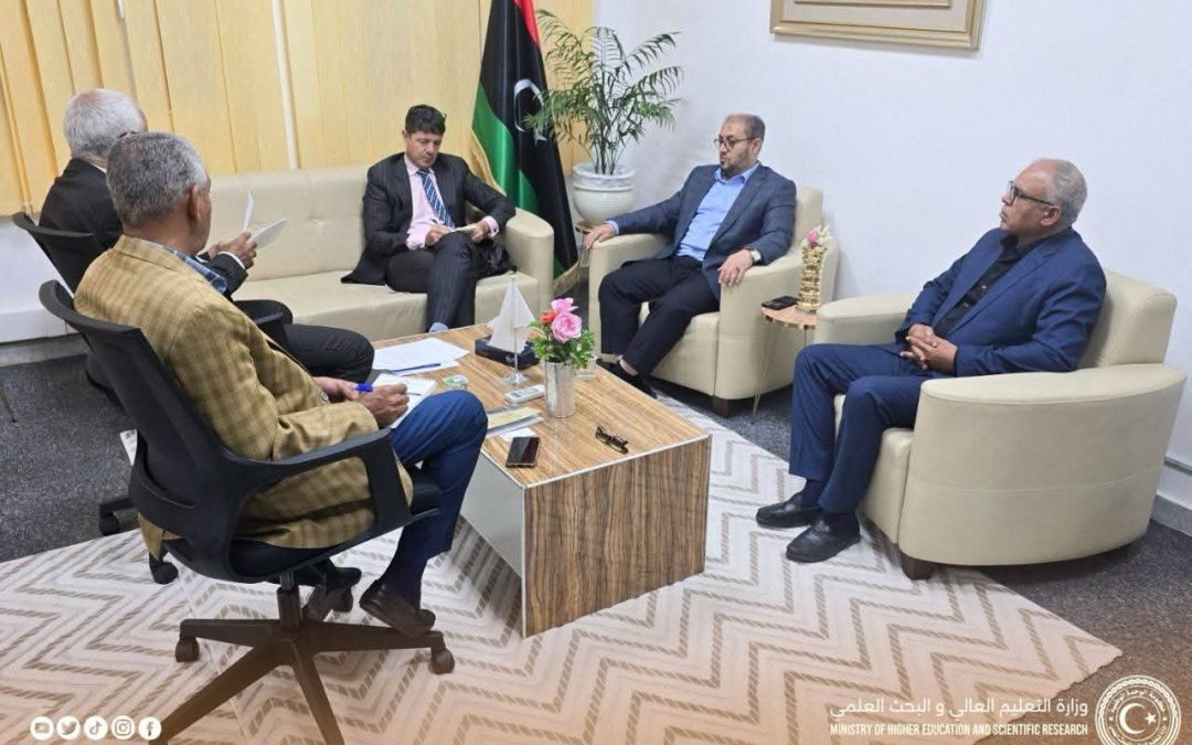 عقد السيد مدير مكتب التعاون الدولي بالوزارة الدكتور “عبد الباسط كريمة”، لقاءً مع السيد “فردريك فانسان”