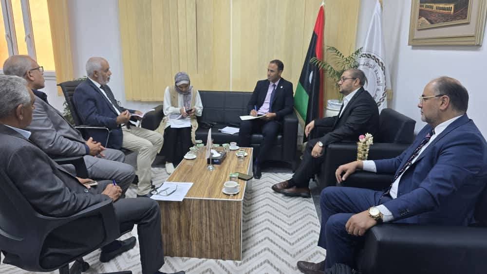 وزارة التعليم العالي والبحث العلمي تعقد اجتماعاً مع اللجنة الدولية للصليب الأحمر   